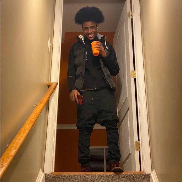 Meet your Posher, Alex G - Picture 2 of 2